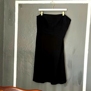 Loft woman 100% silk size 14 nwot black dress.